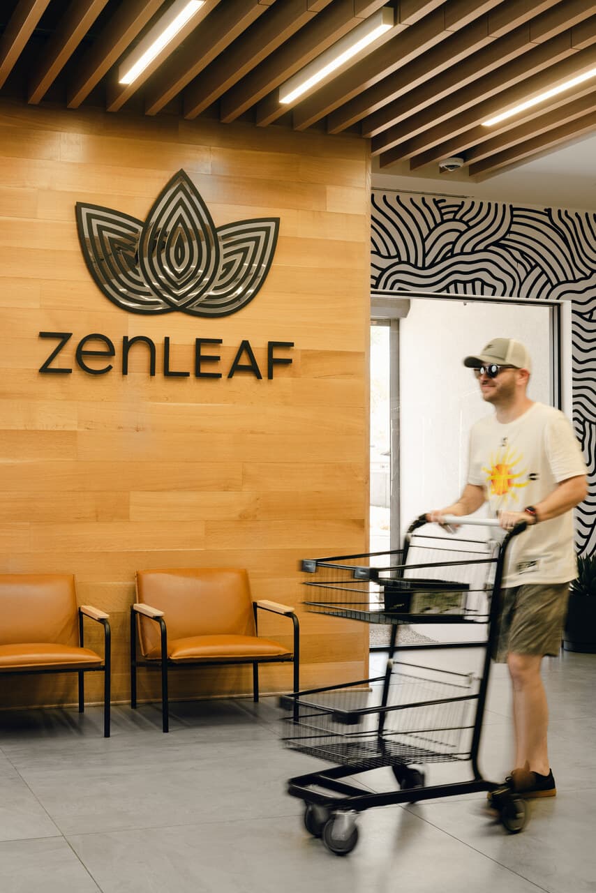 Phoenix (N Cave Creek) storefront